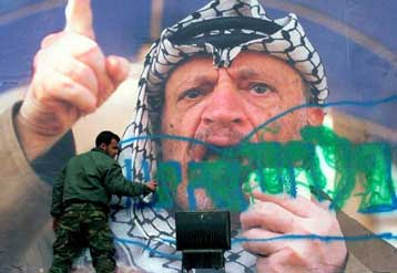 Συνεχίζεται η πολιορκία του Αραφάτ στη Ραμάλα και το θρίλερ στη Βασιλική της Γεννήσεως