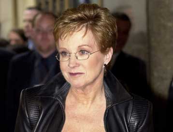 Την αποτυχία του «Πιο Αδύναμου Κρίκου» προσπαθούν να αναστρέψουν στις ΗΠΑ