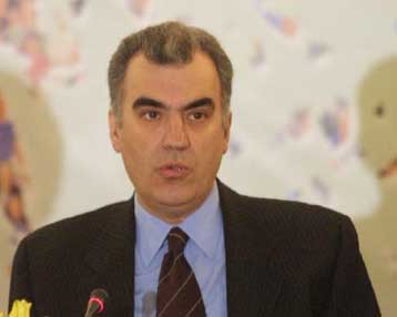 Σύνταξη και με λίγα χρόνια ασφάλισης προωθεί το υπουργείο Εργασίας