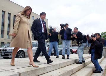 Οι ποινές κατά της Microsoft θα βλάψουν τα Windows, προειδοποιεί ο Μπιλ Γκέιτς