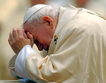 Εγκληματίες οι παιδεραστές ιερείς, λεει ο Πάπας για το «καθολικό» σκάνδαλο στις ΗΠΑ