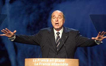 Απορρίπτει ο Ζακ Σιράκ την πρόσκληση Λεπέν για τηλεοπτική αναμέτρηση