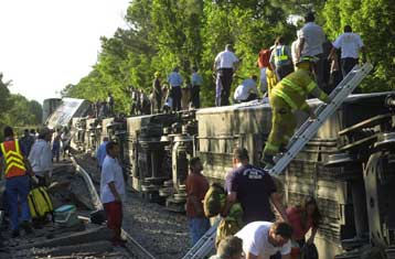 Τρεις νεκροί και (τουλάχιστον) 265 τραυματίες από σύγκρουση τρένων στην Καλιφόρνια