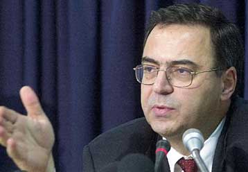 Αισιόδοξες προβλέψεις της Κομισιόν για την οικονομία – Ανησυχία για πληθωρισμό