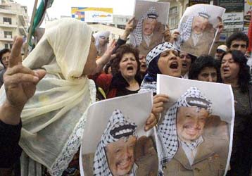 Ξεκίνησαν οι συνομιλίες Σολάνα – Αραφάτ στη Ραμάλα