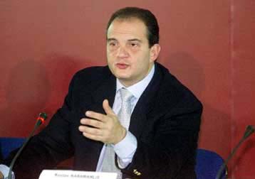 Επίθεση Καραμανλή κατά της κυβέρνησης στη Βουλή για τα Ολυμπιακά ακίνητα