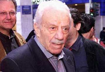 Ο Καραμανλής θα είναι ο επόμενος πρωθυπουργός, λέει ο Χ.Φλωράκης – Αντίδραση Λαλιώτη