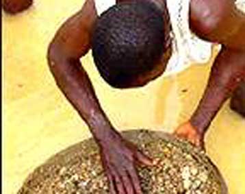 Ένα τεράστιο διαμάντι αξίας ενός εκατομμυρίου δολαρίων πούλησε η Σιέρα Λεόνε