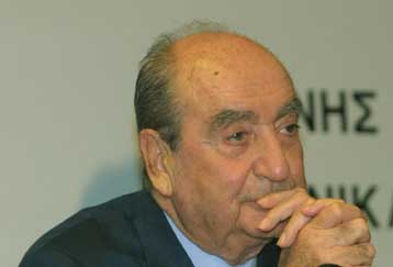 Αυτονόητες οι εκτιμήσεις Φλωράκη, λένε στελέχη της ΝΔ – Αντιδράσεις υπουργών και ΣΥΝ