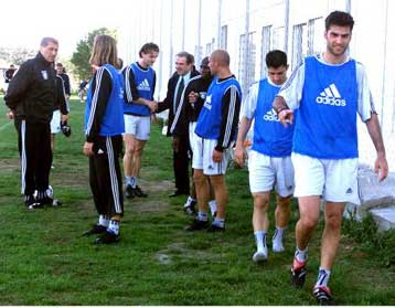 Αρνούνται την μείωση των ετήσιων αποδοχών Γεωργιάδης, Μπορμπόκης και Κωνσταντινίδης