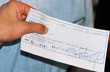 Στα 41,5 εκατ. ευρώ έφτασαν το α τρίμηνο του 2002 οι ακάλυπτες επιταγές