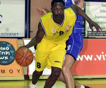 Έκανε πίσω η ULΕB για το φάιναλ φορ όπου ο Παναθηναϊκός είπε «οχι» στον Μπακ Τζόνσον