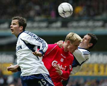 Αποχαιρέτησε τον τίτλο της premier league η Λίβερπουλ, «ζωντανή» η Μάντσεστερ