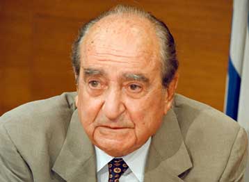 Να παραιτηθεί για το καλό της χώρας ο Κώστας Σημίτης, λέει ο Κωνσταντίνος Μητσοτάκης