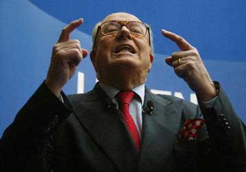 Ποσοστό 22% δίνει κατά μέσο όρο στον Λεπέν νέα δημοσκόπηση της Figaro