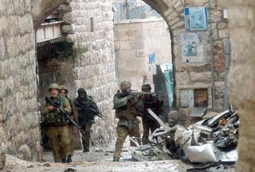 Νεκρός Παλαιστίνιος ένοπλος από ισραηλινά πυρά μέσα στο Ναό της Γεννήσεως