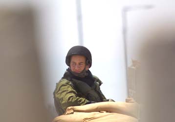 Εντός δύο ημερών η μεταφορά των καταζητούμενων Παλαιστίνιων – «Ελεύθερος» ο Αραφάτ