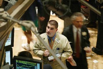 Μικρή άνοδος στο Χρηματιστήριο της Νέας Υόρκης νωρίς τη Μ.Δευτέρα