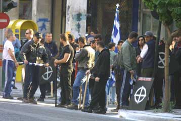 Συμπλοκές μεταξύ μελών της Χρυσής Αυγής, αριστεριστών και ανδρών των ΜΑΤ