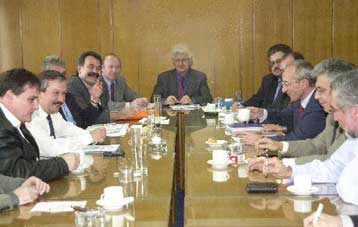 Απεργία αποφασίζουν οι τραπεζοϋπάλληλοι μετά το ναύαγιο στις αυξήσεις μισθών