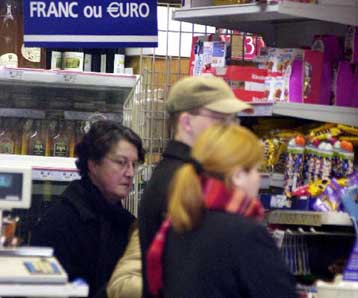 Στο υψηλότερο επίπεδο του 17μήνου ανήλθε η ανεργία στη Γαλλία το Μάρτιο