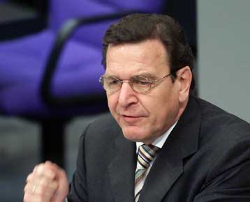 Πρόντι και Σρέντερ ζητούν από τις κυβερνήσεις να δράσουν κατά της Ακροδεξιάς