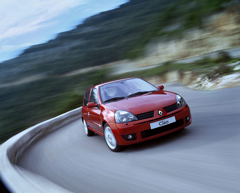 Διπλασιάζει το χρόνο εγγύησης των αυτοκινήτων της η Renault