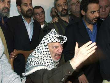 Ελεύθερος ο Αραφάτ μετά τον τερματισμό της πολιορκίας του αρχηγείου στη Ραμάλα