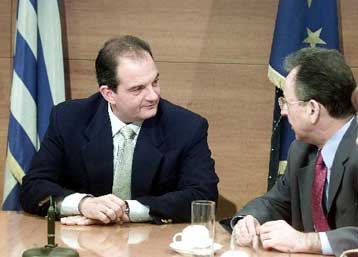 Ανοικτή η ΝΔ σε αλλαγές στη Β Αθηνών, μετά τον Οκτώβριο όμως