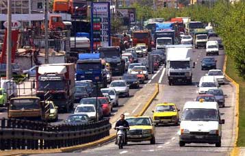 Επί ποδός η Τροχαία για να βοηθήσει σε μια από τις μεγαλύτερες εξόδους της δεκαετίας