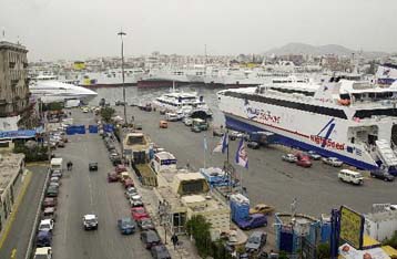 Επεμβάσεις στο λιμάνι του Πειραιά για τη φιλοξενία κρουαζιερόπλοιων της «Αθήνα 2004»