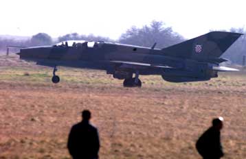 Πέντα νεκροί και 15 τραυματίες από πτώση Mig 21 στην Ινδία