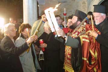 Το Αγιο Φως φτάνει το Μ.Σάββατο στην Αθήνα με ειδική πτήση της Ολυμπιακής