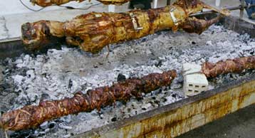 Με σύμμαχο τον καλό καιρό γιορτάζεται το Πάσχα σε ολόκληρη την Ελλάδα