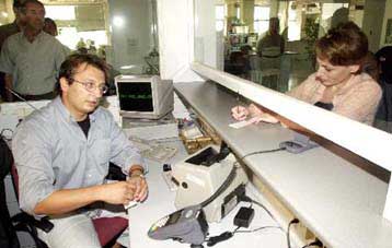 Στις 8 Μαΐου ξεκινά η υποβολή των φορολογικών δηλώσεων για μισθωτούς και συνταξιούχους