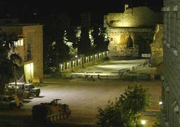 Αρχίζει η έξοδος των εγκλείστων στο Ναό της Γεννήσεως