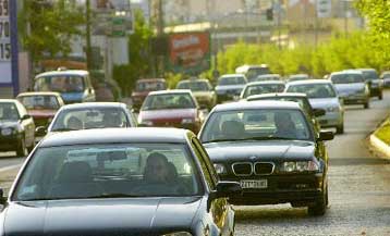 Στο τραπέζι του διαλόγου η μείωση φορολογίας ΙΧ και η αύξηση των τελών κυκλοφορίας