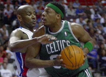 Μεγάλη νίκη των Σέλτικς επί των Πίστονς μέσα στο Ντιτρόιτ – Το σκορ τώρα είναι 1-1