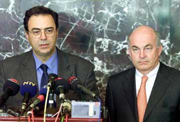 Για την ελληνοτουρκική οικονομική συνεργασία συζήτησαν Χριστοδουλάκης και Ντερβίς