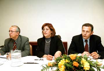 Κοινές υποψηφιότητες υπερνομάρχη και νομαρχών Αθηνών και Πειραιά από ΚΚΕ και ΔΗΚΚΙ