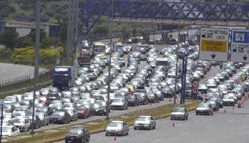 Έκτακτα μέτρα λαμβάνει πάλι η Τροχαία για την ολοκλήρωση της επιστροφής των Αθηναίων