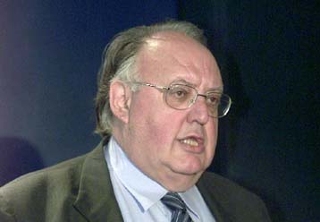 Επικριτικός προς πολλές κατευθύνσεις ο Πάγκαλος στον εορτασμό της Ημέρας της Ευρώπης