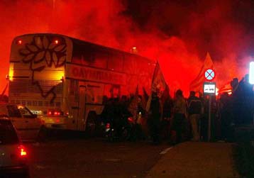 Ποινική δίωξη άσκησε ο εισαγγελέας σε 5 οπαδούς του Ολυμπιακού για τα επεισόδια