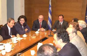 Αντιδρά η ΝΔ στα σενάρια στήριξης υποψηφίων της Αριστεράς σε Αθήνα – Πειραιά