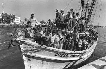 Πλοίο με Αϊτινούς πρόσφυγες βυθίστηκε κοντά στις Μπαχάμες – Δεκατρείς νεκροί