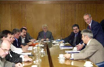 Τη Δευτέρα αρχίζει ξανά ο διάλογος μεταξύ ΟΤΟΕ και τραπεζών για τις αυξήσεις