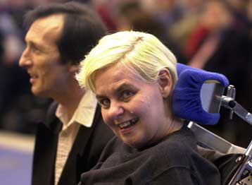 Υπέκυψε η Βρετανίδα που είχε αγωνιστεί για το δικαίωμα στην ευθανασία