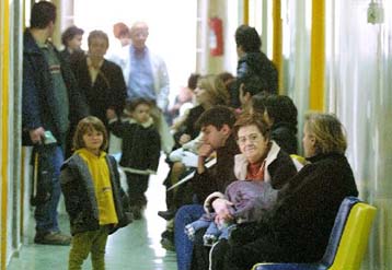 Δυσαρεστημένοι 8 στους 10 Έλληνες από τις υπηρεσίες υγείας στη χώρα μας