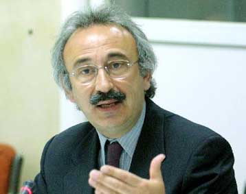 Το 97% των πόρων του Γ΄ΚΠΣ για το 2001 έχει ήδη εισπραχθεί, δήλωσε ο Χρ.Πάχτας