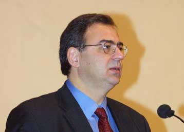 Σκληρή γλώσσα Χριστοδουλάκη για παροχές και παροχολογία